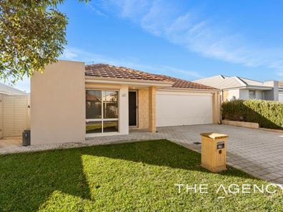10 Gilroyd Way, Golden Bay WA 6174