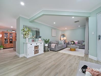 25 St Stephens Crescent, Tapping WA 6065