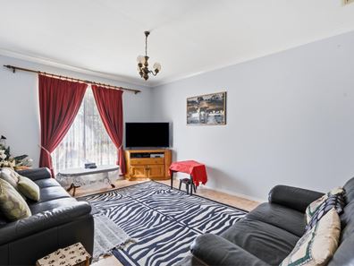 28 Calluna Way, Forrestfield WA 6058