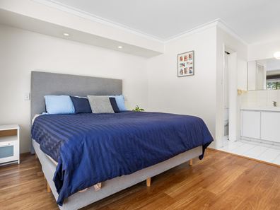 15 Dunstan Place, Murdoch WA 6150