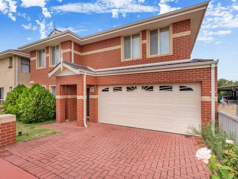 228 Knutsford Avenue, Kewdale WA 6105
