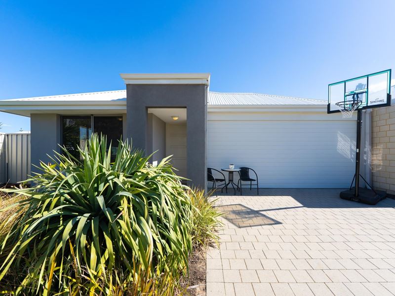 115 Thundelarra Drive, Golden Bay WA 6174