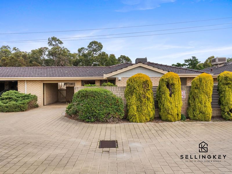 11/1 Chesterton Drive, Thornlie WA 6108