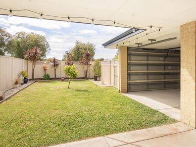 30 Silver Gull Court, Geographe WA 6280