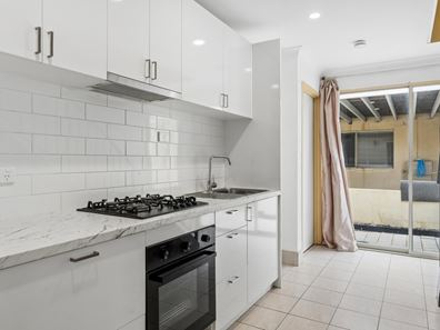 24/Flat Port Jackson Parade, Quinns Rocks WA 6030