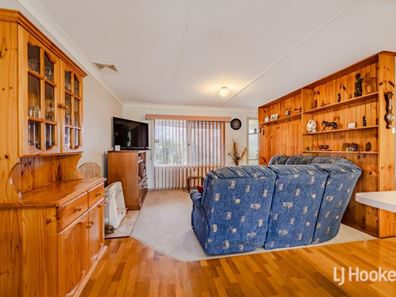 4 Banjup Road, Greenfields WA 6210