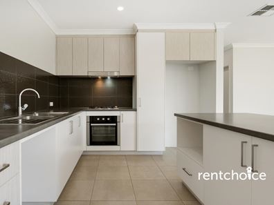 20 Rouen St, Madeley WA 6065