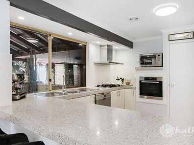 11 Cadiz Place, Warnbro WA 6169