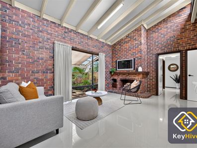 17 Amethyst Way, Carine WA 6020