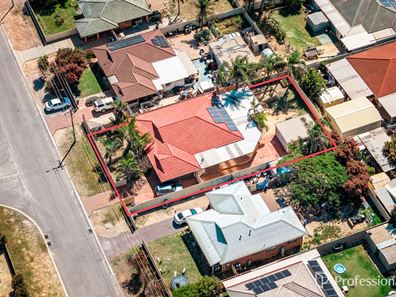 11 Boaz Street, Karloo WA 6530