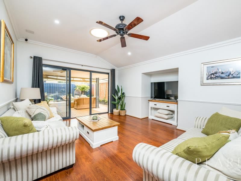 8 Covington Promenade, Butler WA 6036