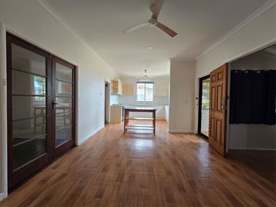 13 Mcleod Street, South Carnarvon WA 6701