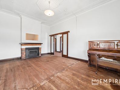 199 Carrington Street, Beaconsfield WA 6162