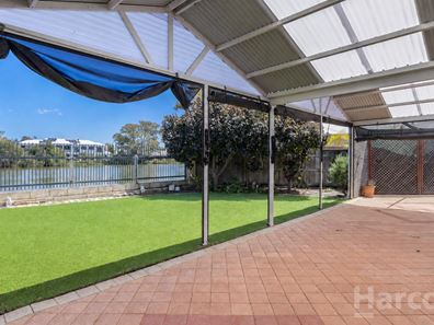 16 Carnarvon Way, Erskine WA 6210