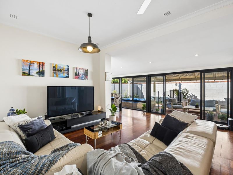 42 Brady Street, Mount Hawthorn WA 6016