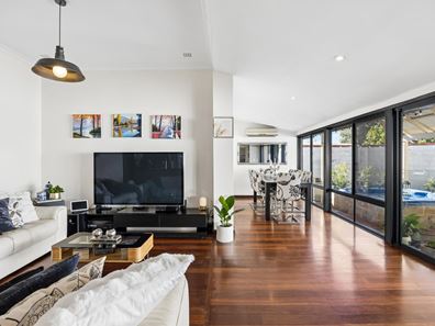 42 Brady Street, Mount Hawthorn WA 6016
