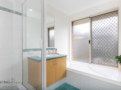 Room/2  73 Harrington Waters Drive, Waikiki WA 6169
