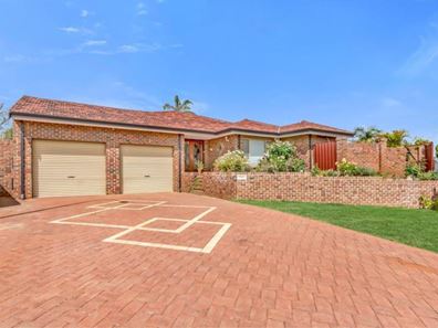 15 Shannon Close, Woodvale WA 6026