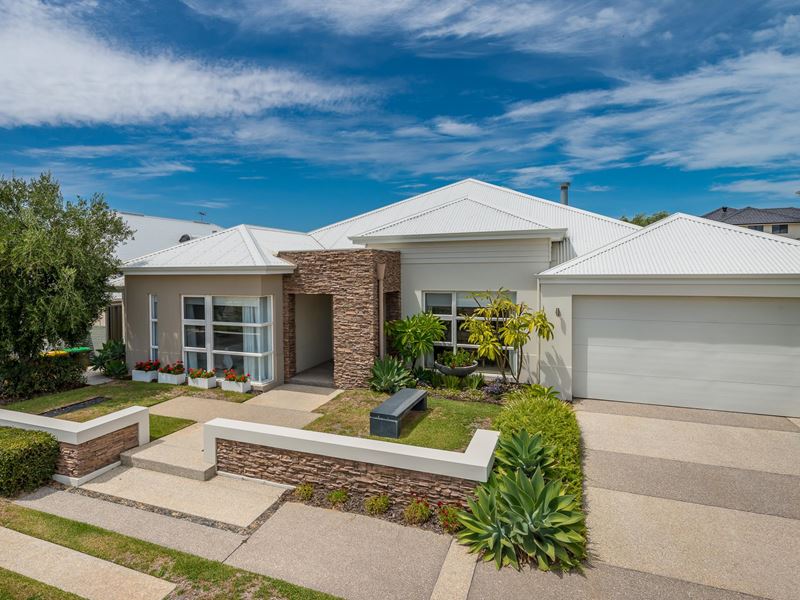 447 Burns Beach Road, Iluka WA 6028