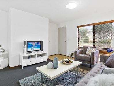 13/79 Clydesdale Street, Como WA 6152