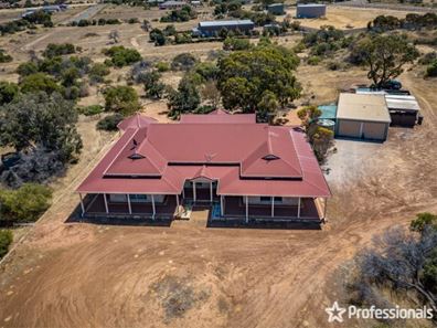 475 Hall Road, Waggrakine WA 6530