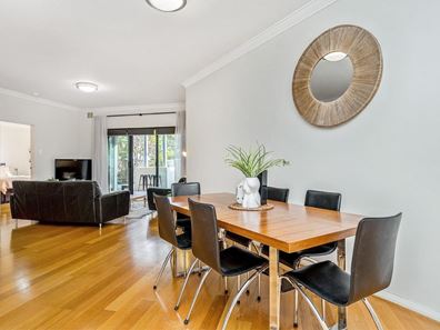 4/1 Stirling Street, South Perth WA 6151