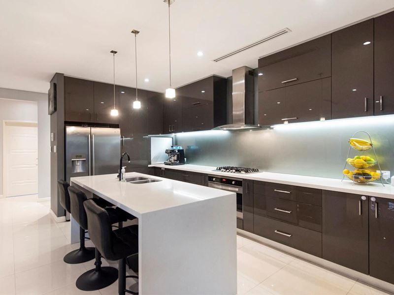 7A TURON STREET, Morley WA 6062