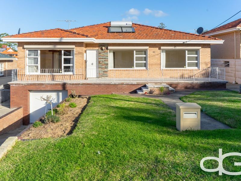 37 Simper Crescent, White Gum Valley