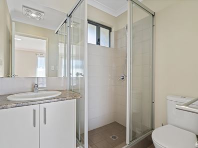 46 Seville Drive, Seville Grove WA 6112