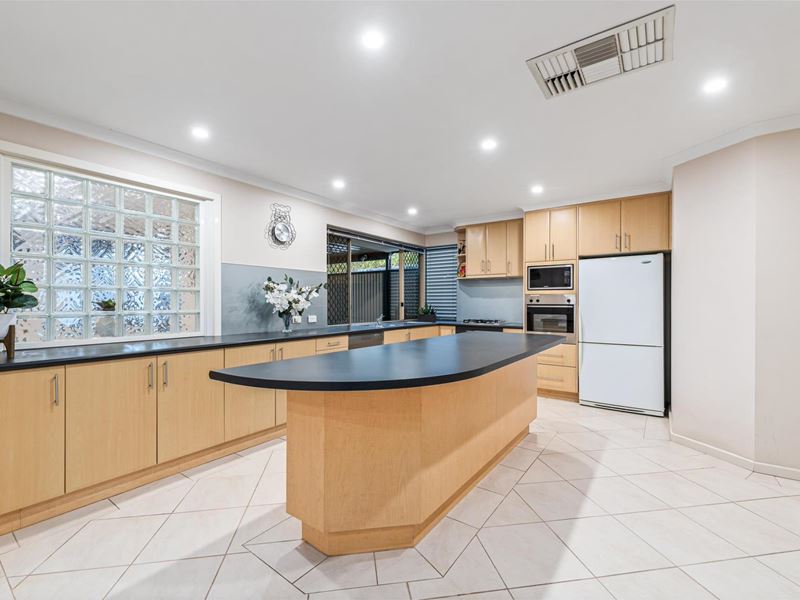 32 Ripley Way, Duncraig