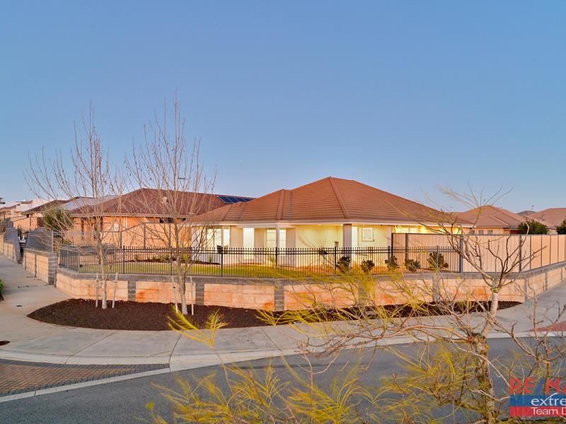 2 Atra Avenue, Tapping