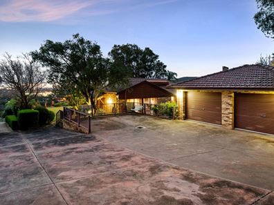 19 Rushton Terrace, Mount Nasura WA 6112