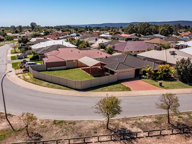 47 Ralphs Street, Seville Grove WA 6112