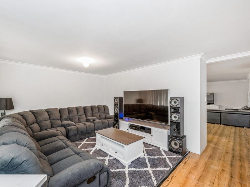 6 Sedgemoor Hill, Leda