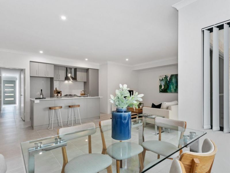 67 Grand Paradiso Parade, Merriwa