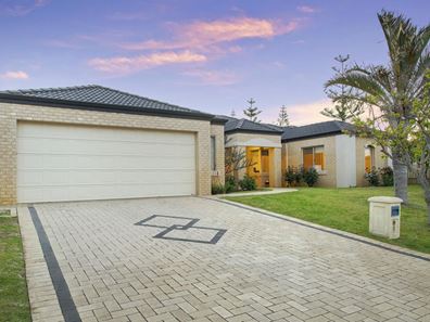 2 Fairford Way, Quinns Rocks WA 6030