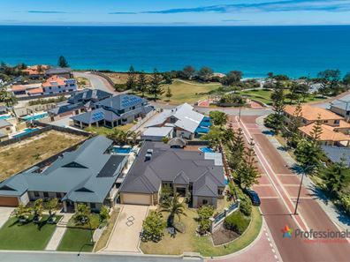 2 Fairford Way, Quinns Rocks WA 6030