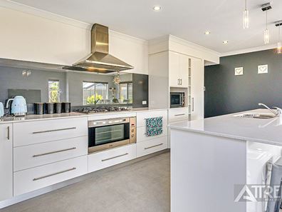 3 Wellman Avenue, Piara Waters WA 6112
