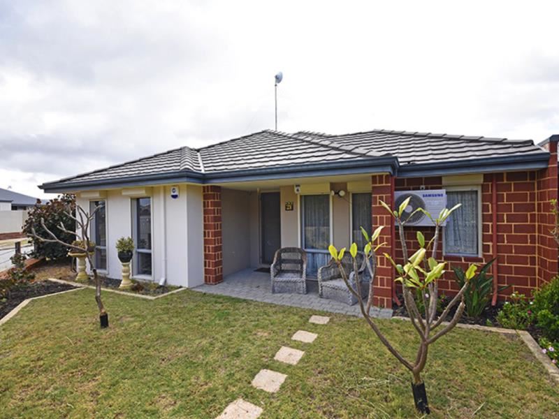 21 Stanbury Crescent, Ellenbrook