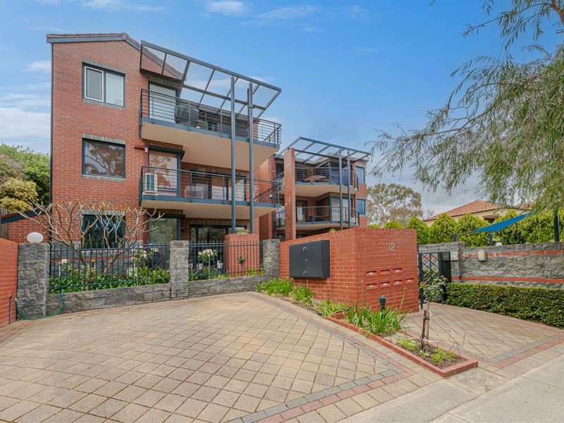 1/32 Onslow Street, South Perth