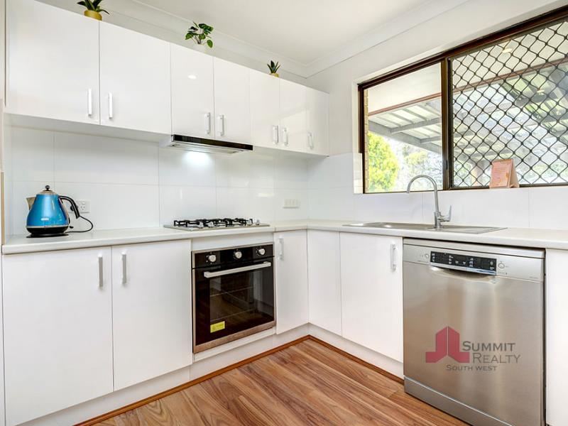24 Glover  Street, Withers