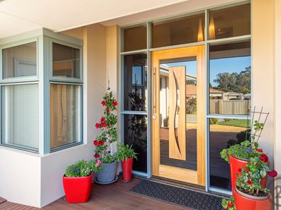 30 Tranquility Way, Halls Head WA 6210
