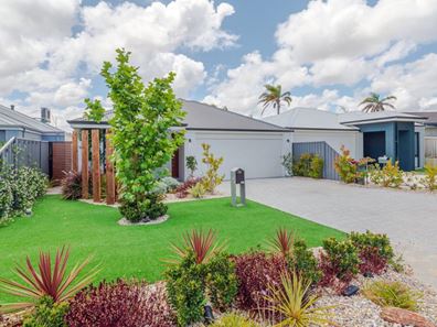 2B Dolium Court, Heathridge WA 6027