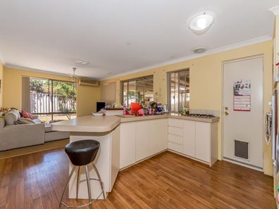 23 Lydiard Retreat, Canning Vale WA 6155
