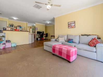 23 Lydiard Retreat, Canning Vale WA 6155