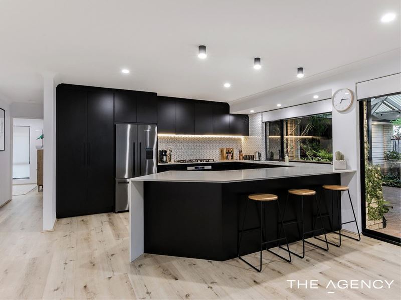 20 Lobos Mews, Secret Harbour