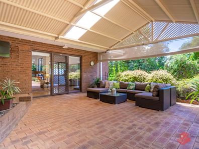 3 Athena Place, Roleystone WA 6111