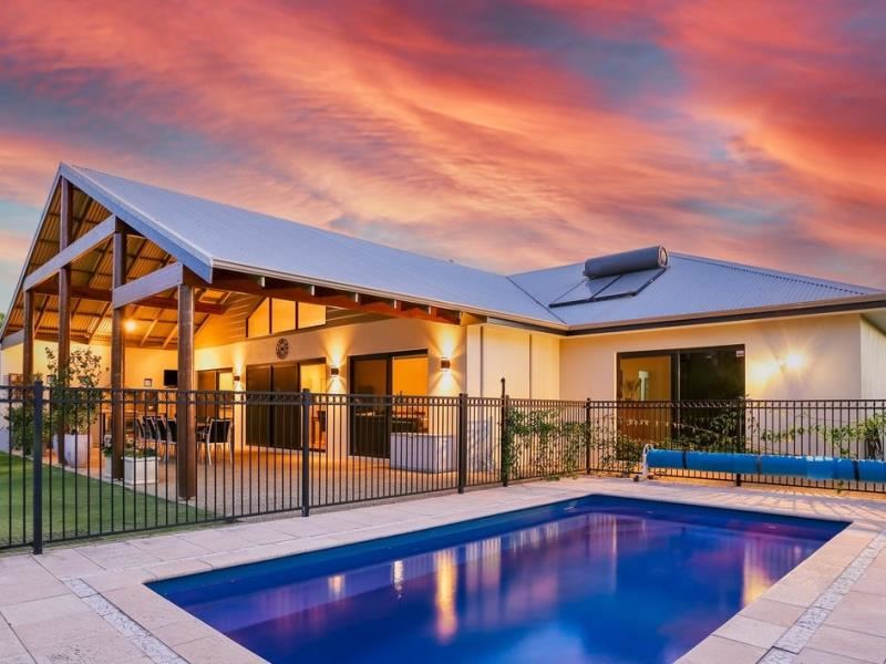 22 Berkeley View, Millbridge