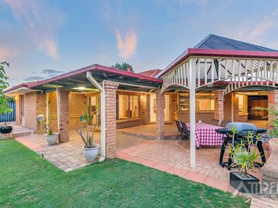 6 Camelot  Court, Thornlie WA 6108