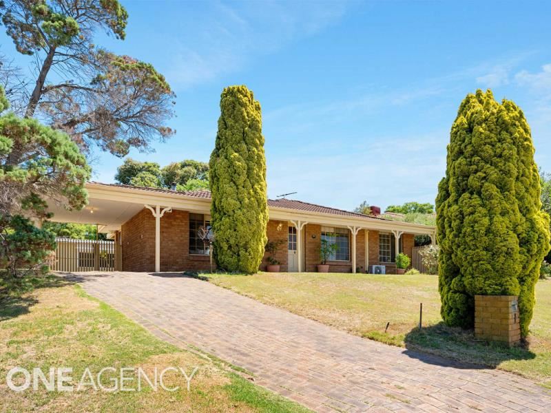 1 Pope Mews, North Lake